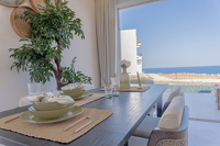 Wunderschönes Penthouse mit zwei Schlafzimmern in Wohnanlage direkt am Meer