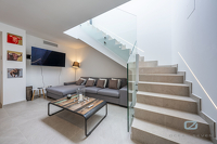 Modernes Penthouse mit eigenem Dachpool in fußläufiger Entfernung zu Annehmlichkeiten