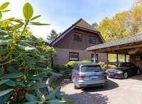 Schönes Haus für junge Familie mit großem Grundstück in Rosengarten