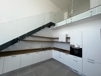 Luxuriöses Loftpenthouse in preisgekrönter Resortanlage am Meer