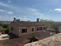 Naturstein-Finca mit eigener Bodega – eine Immobilie für viele Lebensträume