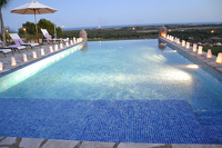 Modern sanierte Finca mit traumhaften Meer- und Panoramablick und drei separaten Gästeapartments