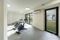 Modernes Penthouse mit eigenem Dachpool in fußläufiger Entfernung zu Annehmlichkeiten