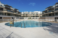 Modernes Penthouse mit eigenem Dachpool in fußläufiger Entfernung zu Annehmlichkeiten