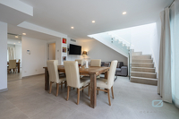 Modernes Penthouse mit eigenem Dachpool in fußläufiger Entfernung zu Annehmlichkeiten