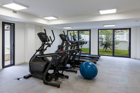 Modernes Penthouse mit eigenem Dachpool in fußläufiger Entfernung zu Annehmlichkeiten