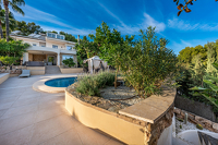 Moderne Villa mit Meerblick in Cas Catala