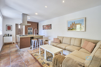 Stadthaus mit Ferienvermietlizenz in Establiments