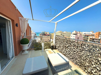 Stylisches Penthouse am Strand von S‘Arenal mit Meerblick