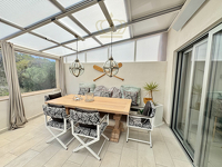 Haus mit karibischem Flair und Ferienvermietlizenz in Cala Llombards