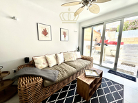 Haus mit karibischem Flair und Ferienvermietlizenz in Cala Llombards