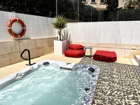 Haus mit karibischem Flair und Ferienvermietlizenz in Cala Llombards