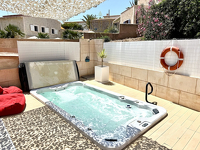 Haus mit karibischem Flair und Ferienvermietlizenz in Cala Llombards