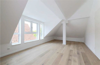 Wunderschöne Eigentumswohnung! 4-Zimmer-DG-Wohnung mit Balkon in Hamburg/Fuhlsbüttel