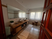 Wunderschöne Villa mit großer Tiefgarage